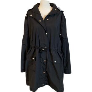 Zegolo rain resistant jacket. Hood. Zipper, tie waist. Size L. Black.
